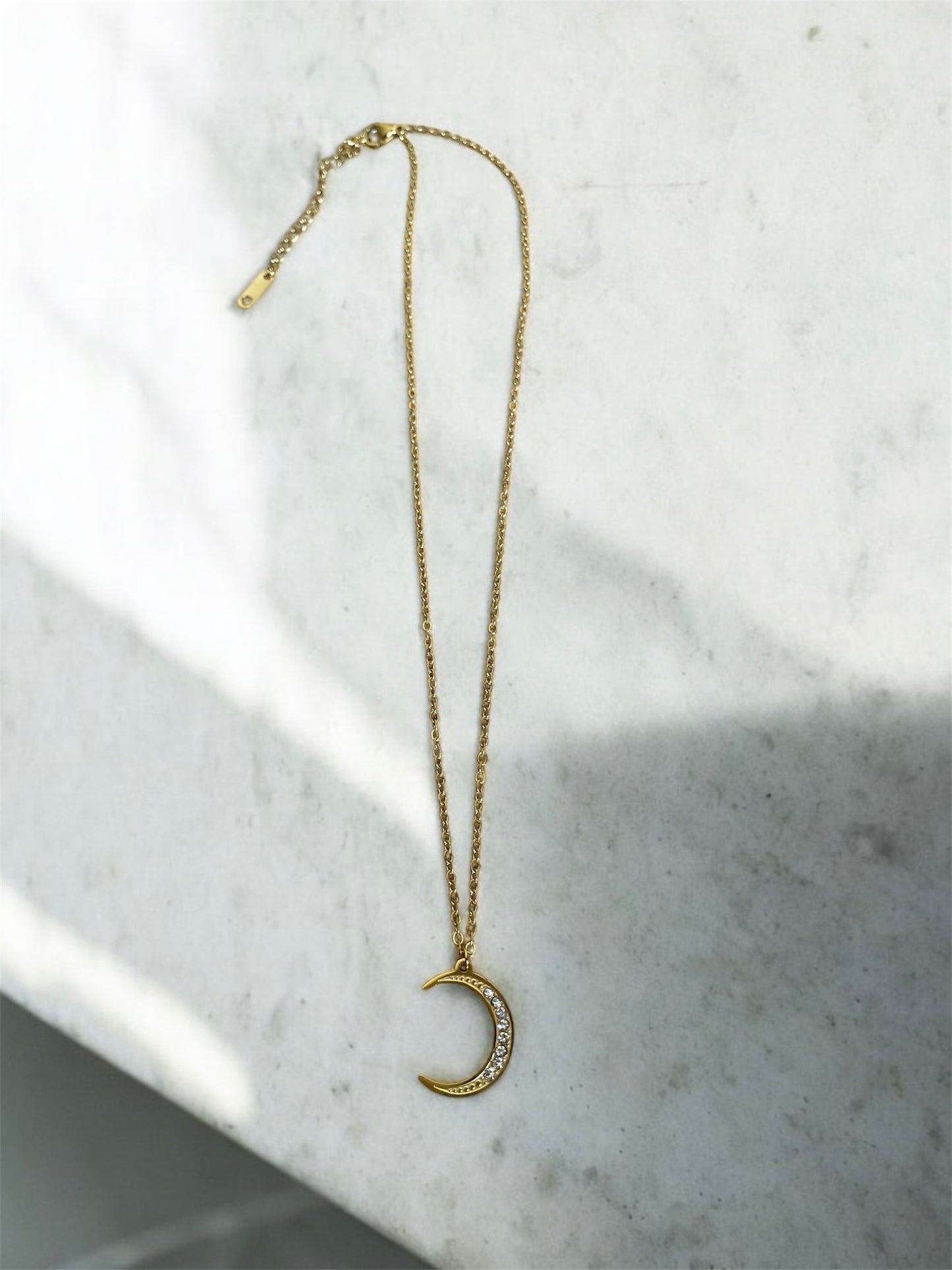 Collier MOON